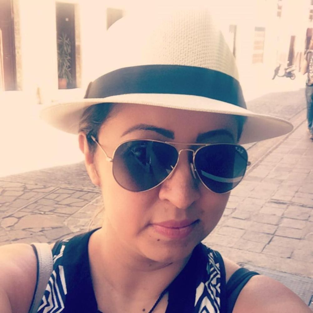 Meet your Posher, Paola